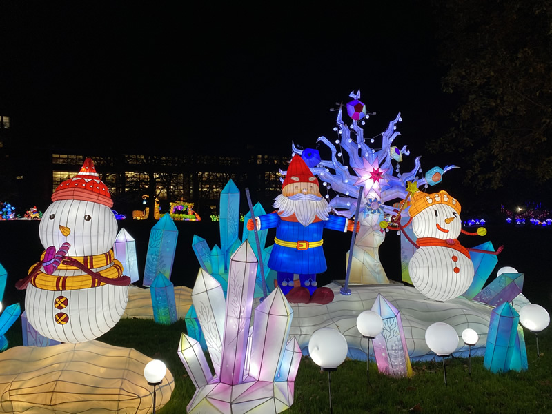 Bright Lights Botanic Event Snowmen